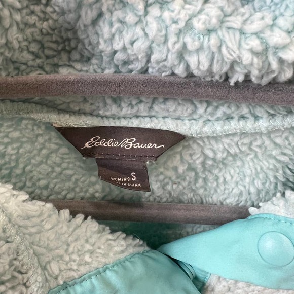 Eddie Bauer Pullover Sweater - Picture 2 of 3